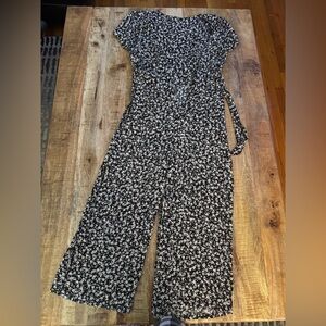 Free People floral size medium  Black and White Floral Jumpsuit NWOT
